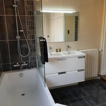 Alojamento de Acomodação e Pequeno-almoço L'havre De Germain 3*